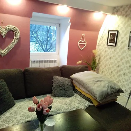 Nowoczesne Mieszkanie Blisko Natury I Sklepu Biedronka * קרפאז'