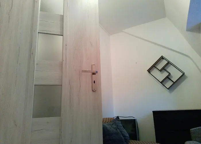 Nowoczesne Mieszkanie Blisko Natury I Sklepu Biedronka Apartman Karpacz