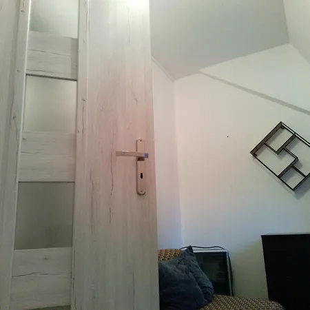 Nowoczesne Mieszkanie Blisko Natury I Sklepu Biedronka Apartment Karpacz