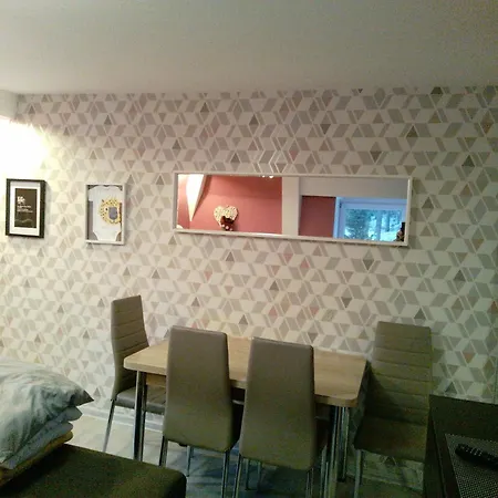 Apartment Nowoczesne Mieszkanie Blisko Natury I Sklepu Biedronka *